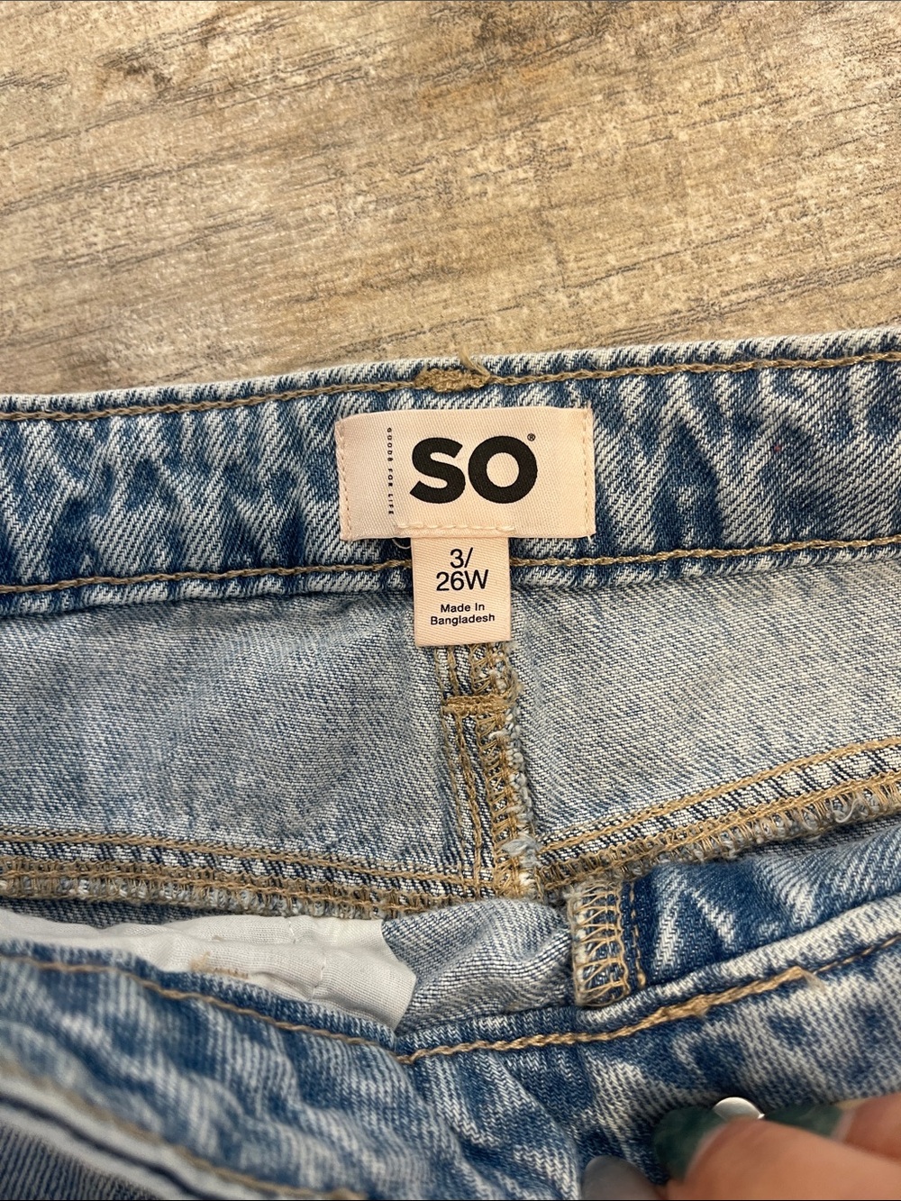 SO Light Wash Distressed Mid Rise Slouchy Flare Jeans Size 3/26 - Picture 3 of 5